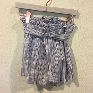 Amuse Society Shorts - Amuse Society stripe paperbag waist shorts Amuse Society Shorts - Amuse Society stripe paperbag waist shorts